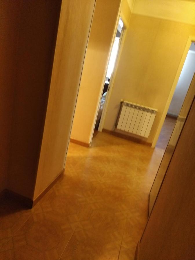 3 Room Apartment In Small Center Of Erywań Zewnętrze zdjęcie